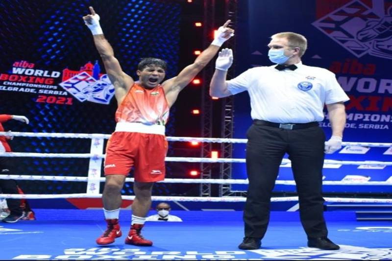 Indian boxer Akash Kumar advances to the men’s 57kg final by defeating Palestine’s Wasim Abusal.